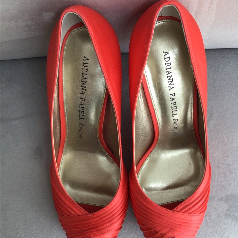 Coral Adrianna Papell Heels! 👠